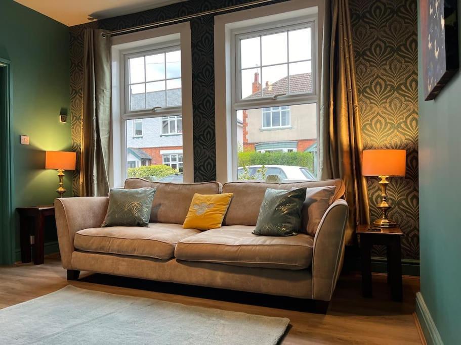 Apartamento The Rose- Grd Floor, 2-5 Beds, Smarttv, Uni, Tram, M250 Fibre Nottingham Exterior foto